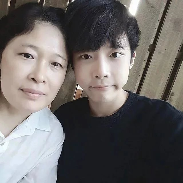 王雄素乐