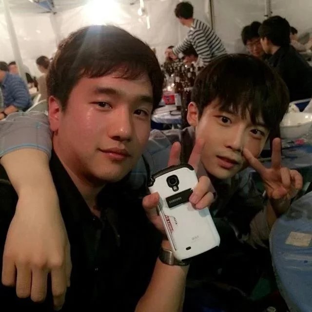 贡琴绿容