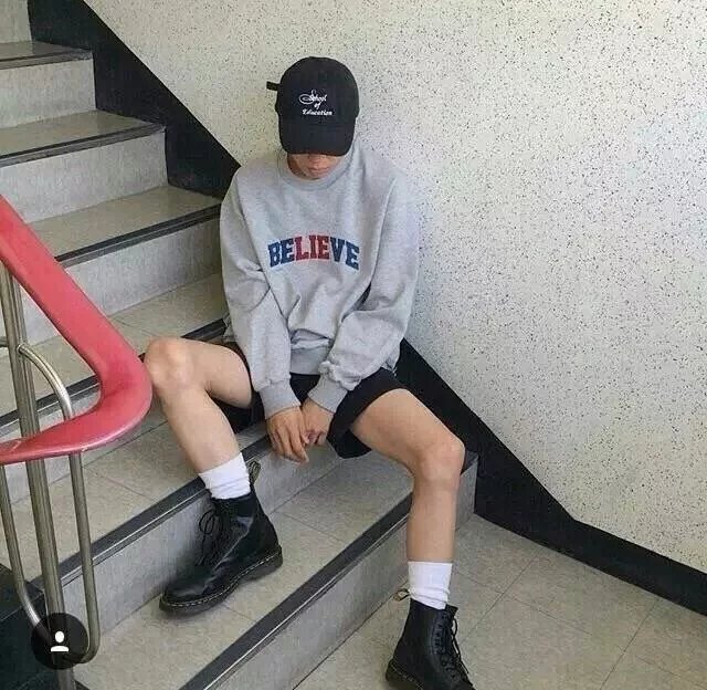 庞雁伟竹